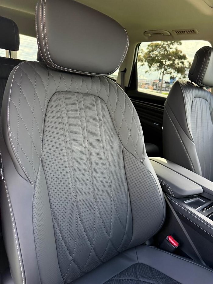 2025 LDV D90 Executive