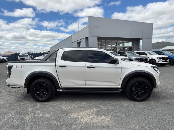 2022 Isuzu D-MAX X-TERRAIN