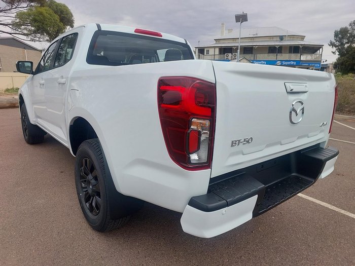 2025 Mazda BT-50 XT