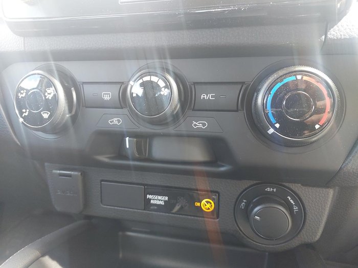 2025 Mazda BT-50 XT