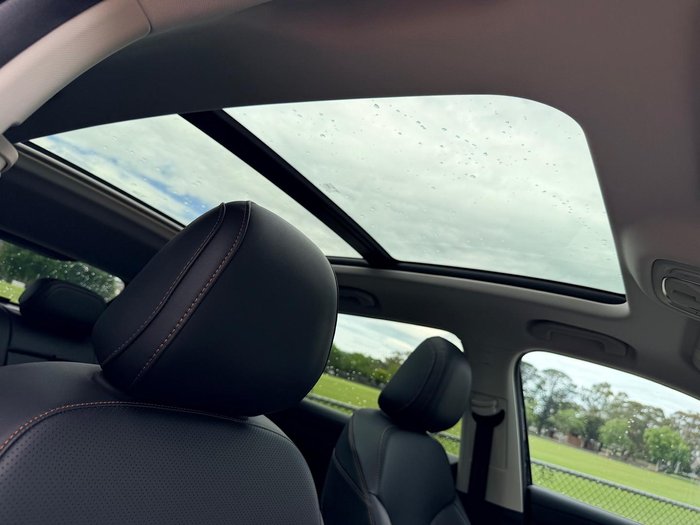 2025 MG HS Essence AS33 MY25 Black Pearl