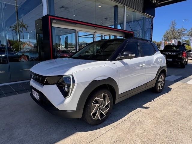 2025 Mahindra XUV3XO AX7L