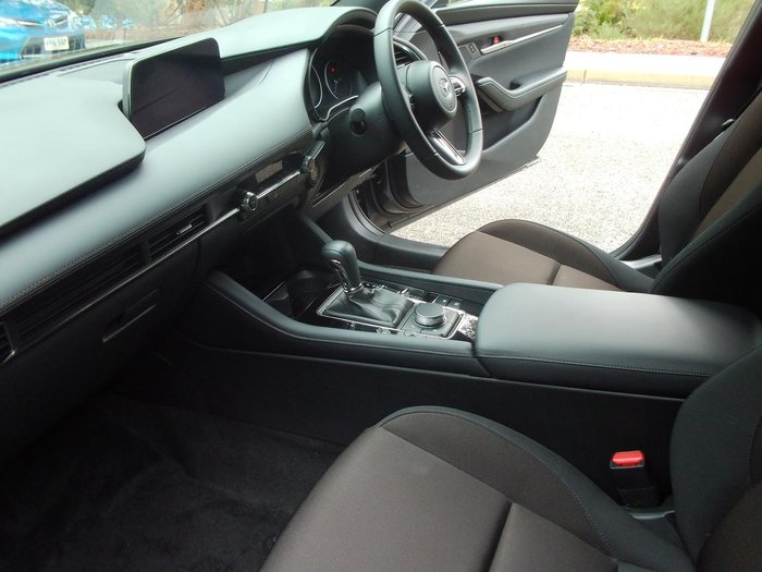2025 Mazda 3 G20 Evolve