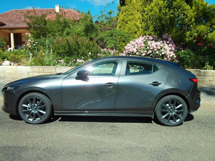 2025 Mazda 3 G20 Evolve