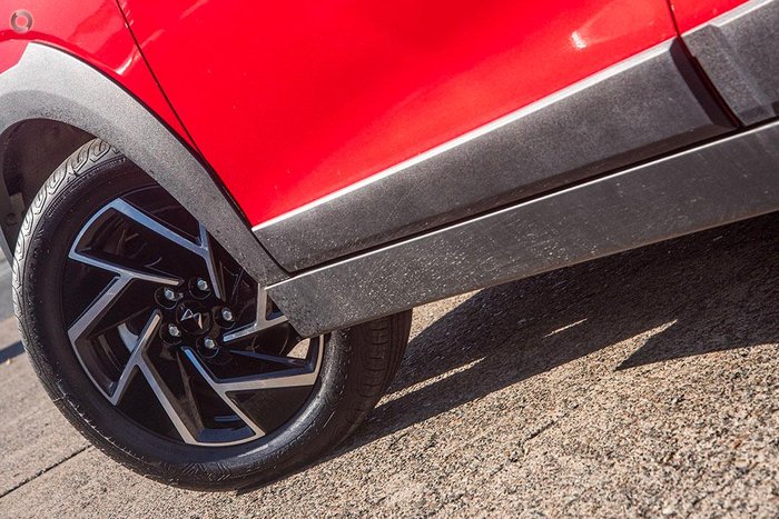 2025 Mahindra XUV3XO AX7L