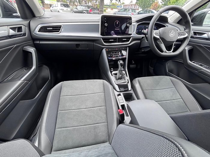 2024 Volkswagen T-Roc 110TSI Style