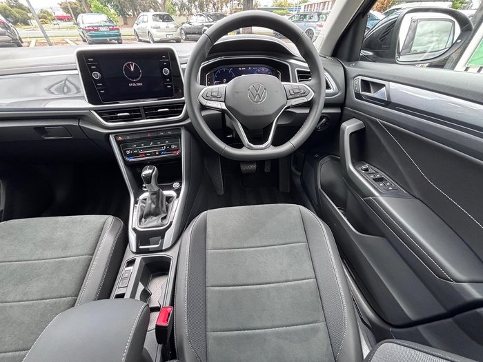 2024 Volkswagen T-Roc 110TSI Style