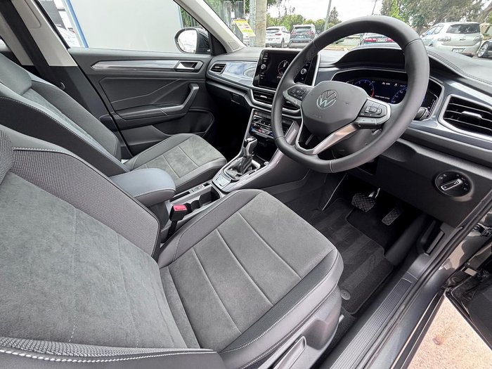 2024 Volkswagen T-Roc 110TSI Style