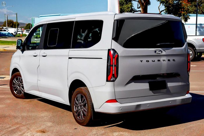 2025 Ford Tourneo Titanium X