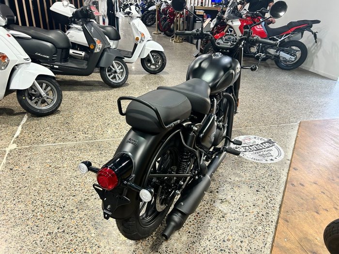 2025 Royal Enfield CLASSIC 350 DARK STEALTH BLACK