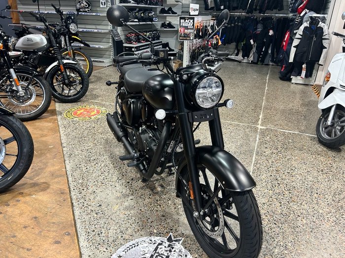 2025 Royal Enfield CLASSIC 350 DARK STEALTH BLACK