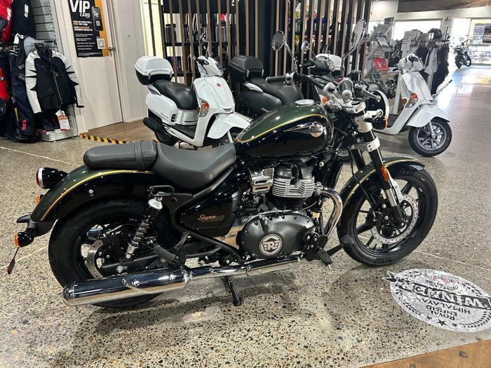 2025 Royal Enfield SUPER METEOR 650 Interstellar Green