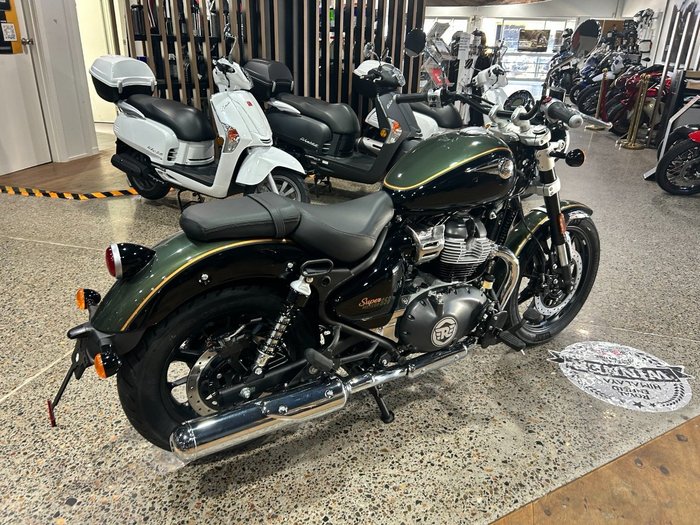 2025 Royal Enfield SUPER METEOR 650 Interstellar Green