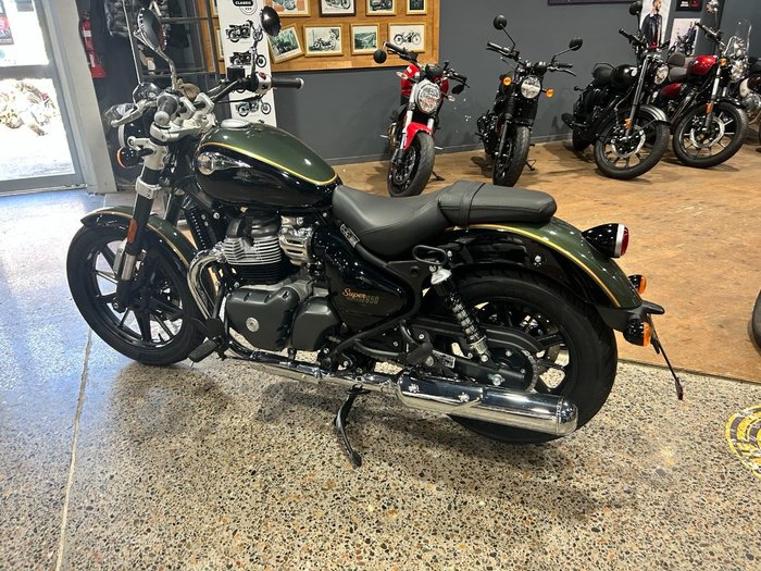 2025 Royal Enfield SUPER METEOR 650 Interstellar Green