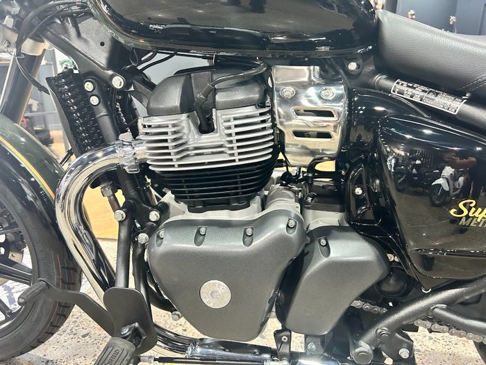 2025 Royal Enfield SUPER METEOR 650 Interstellar Green