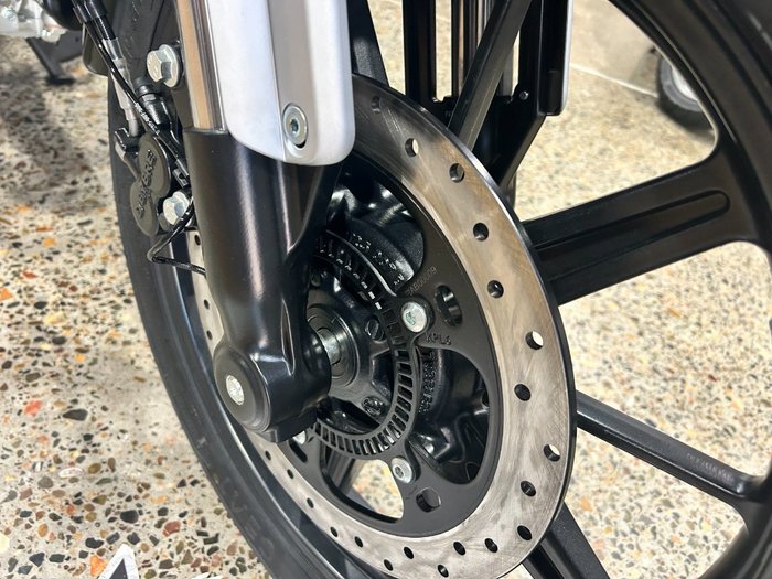 2025 Royal Enfield SUPER METEOR 650 Interstellar Green