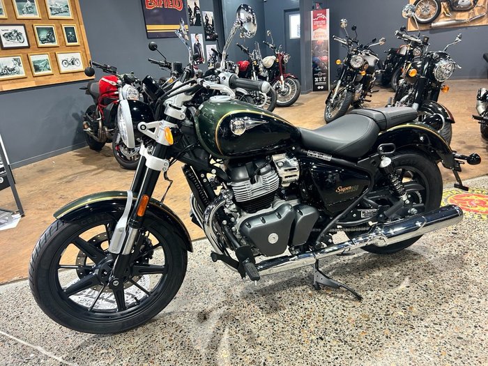 2025 Royal Enfield SUPER METEOR 650 Interstellar Green