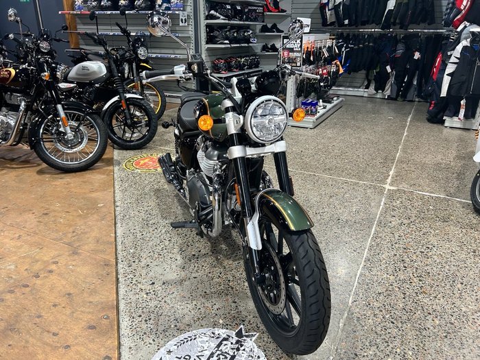 2025 Royal Enfield SUPER METEOR 650 Interstellar Green