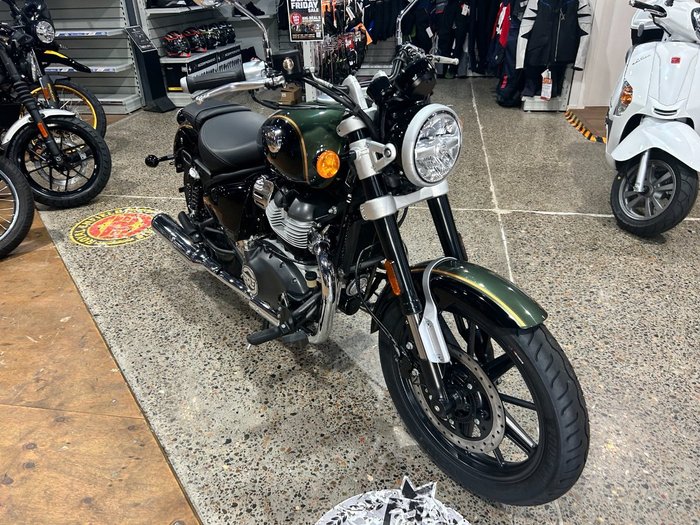 2025 Royal Enfield SUPER METEOR 650 Interstellar Green