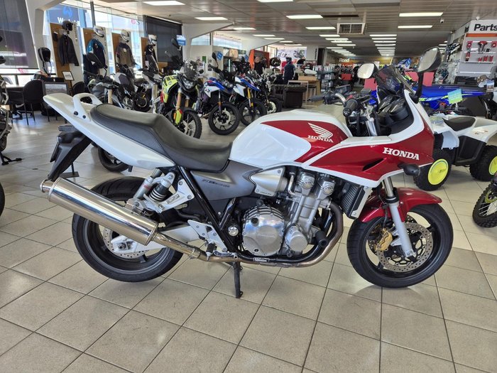2005 Honda CB1300S CB1300 Red