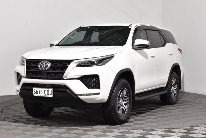 2022 Toyota Fortuner GX