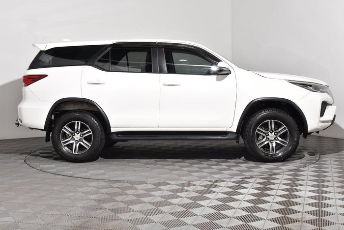 2022 Toyota Fortuner GX