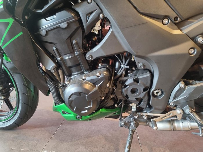 2025 Kawasaki Z1000 ABS Z Green