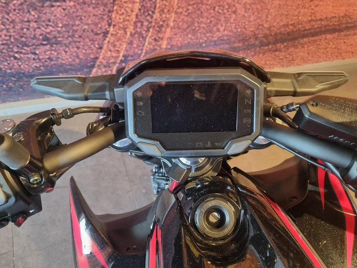 2025 Kawasaki Z650L (LAMS) Z Red