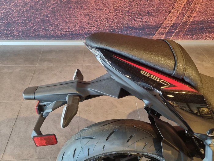 2025 Kawasaki Z650L (LAMS) Z Red