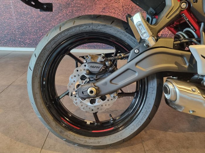 2025 Kawasaki Z650L (LAMS) Z Red