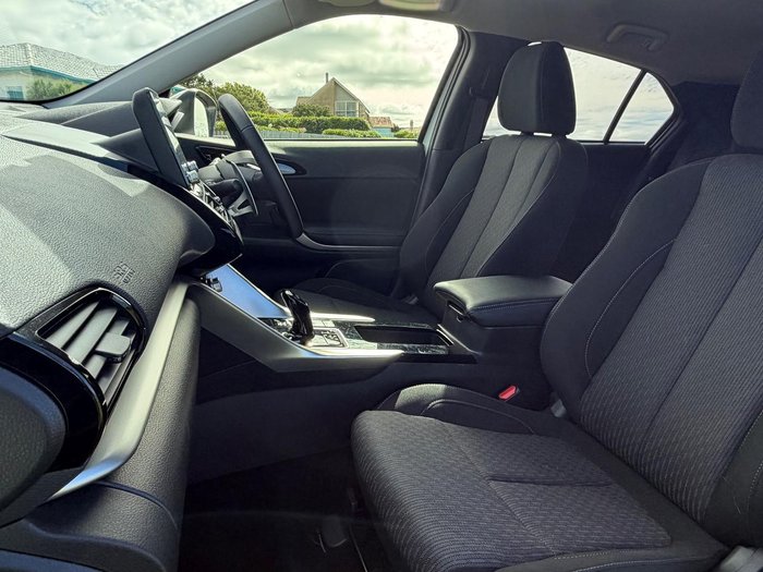 2024 Mitsubishi Eclipse Cross PHEV ES