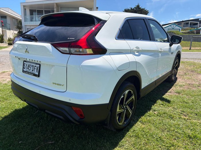 2024 Mitsubishi Eclipse Cross PHEV ES