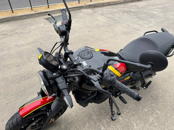 2025 Royal Enfield (see Also Enfiel GUERILLA 450