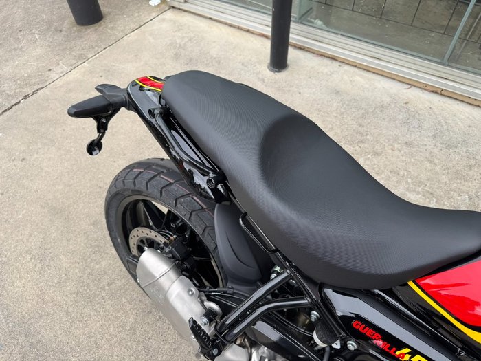 2025 Royal Enfield (see Also Enfiel GUERILLA 450