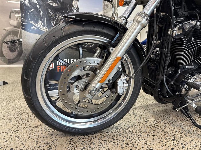 2014 Harley-Davidson SuperLow 1200T (XL1200T) Sportster Black
