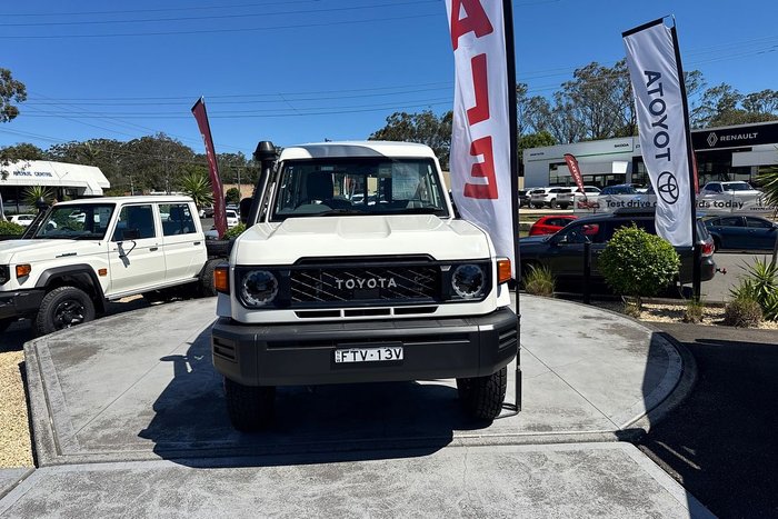 2025 Toyota Landcruiser Workmate Troopcarrier