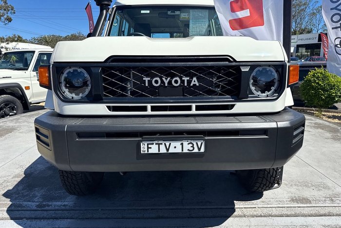 2025 Toyota Landcruiser Workmate Troopcarrier