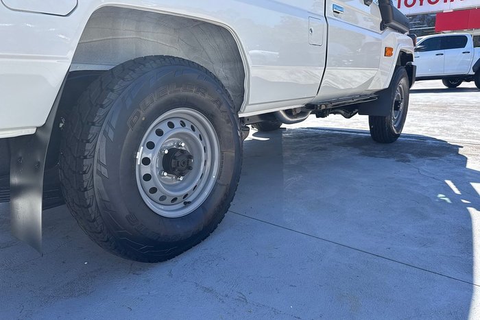 2025 Toyota Landcruiser Workmate Troopcarrier