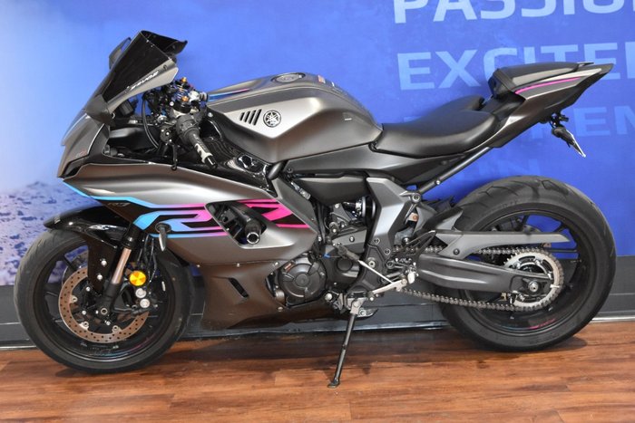 2024 Yamaha YZF-R7LA Grey