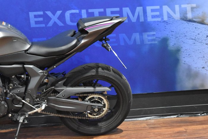 2024 Yamaha YZF-R7LA Grey