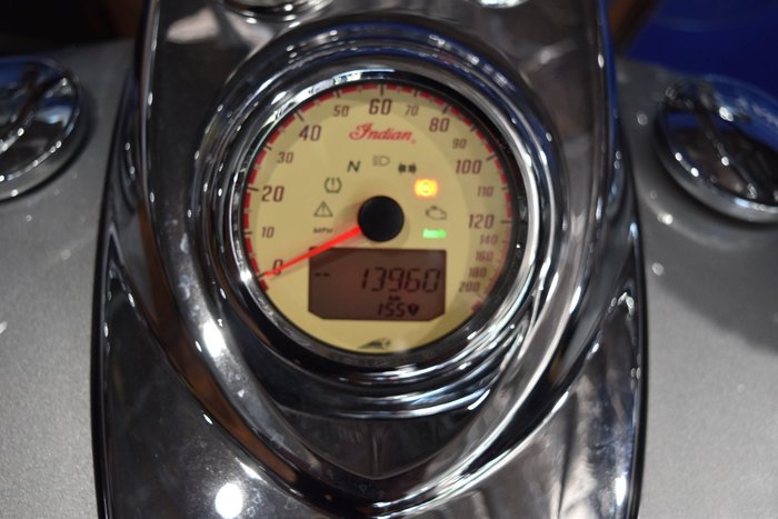2016 Indian CHIEF CLASSIC Chrome / Silver
