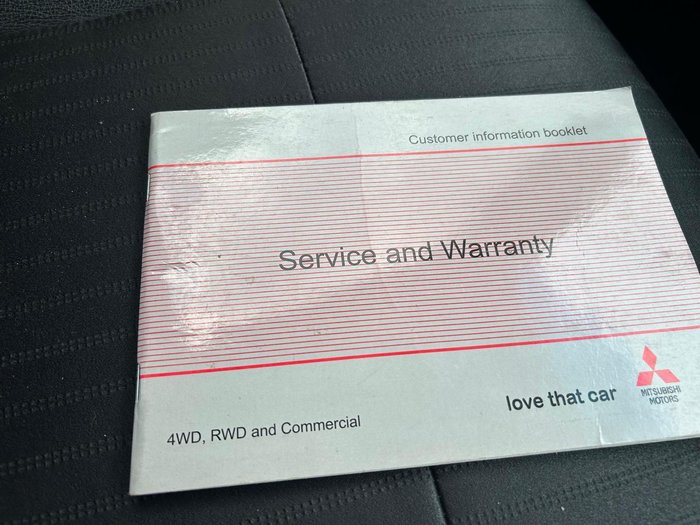 2013 Mitsubishi Pajero VR-X