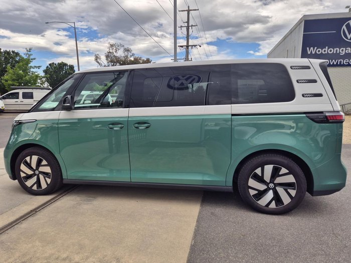 2024 Volkswagen ID. Buzz Pro BEV560