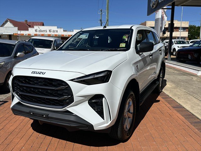 2025 ISUZU MU-X LS-M MU-X MY25.5 4 x 2 LSM 2.2L AT Mineral White