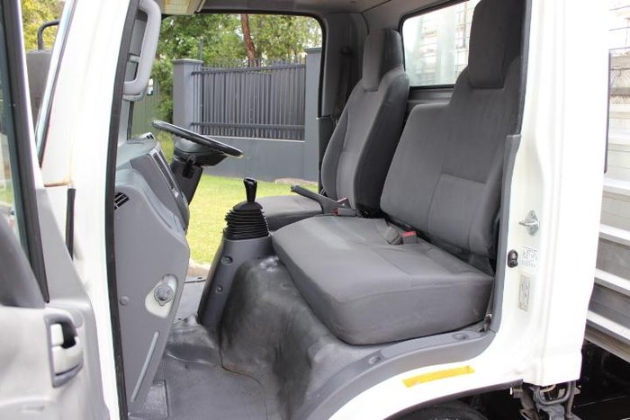 2014 Isuzu N Series NLR 200 WHITE