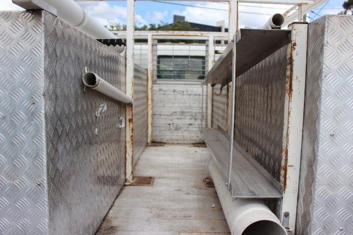 2014 Isuzu N Series NLR 200 WHITE