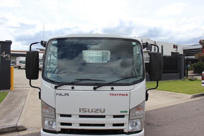 2014 Isuzu N Series NLR 200 WHITE