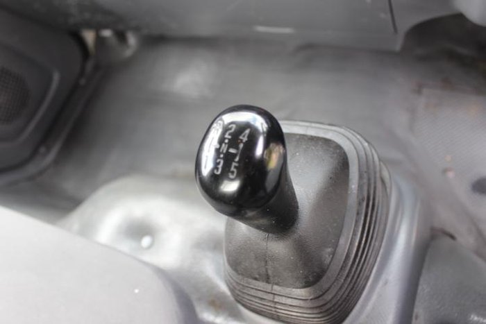 2014 Isuzu N Series NLR 200 WHITE