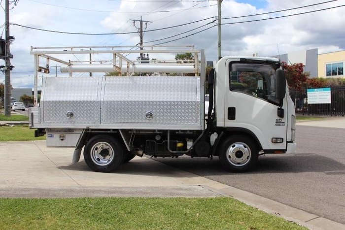 2014 Isuzu N Series NLR 200 WHITE