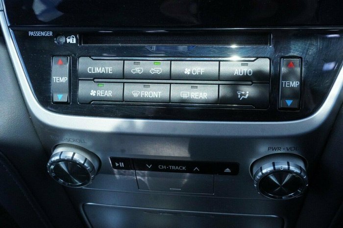 2020 Toyota Landcruiser VX